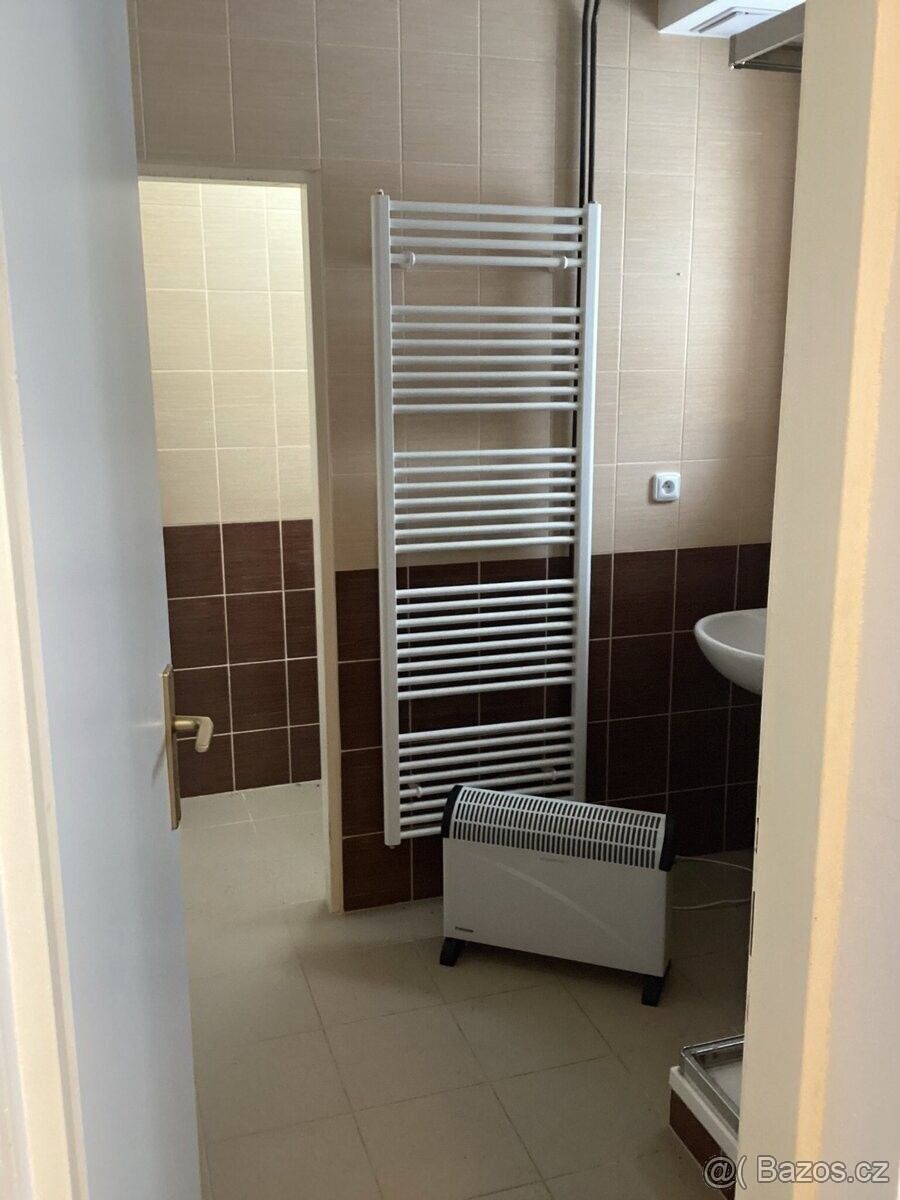 Byt · Studenec u Horek, 512 33 - 4