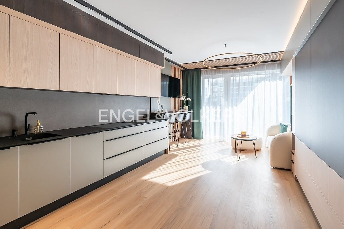 1+kk, Nurmiho 1668, Praha, 37 m²