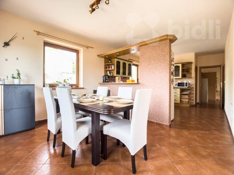 Prodej rodinný dům - Kvíčovice, 306 m²