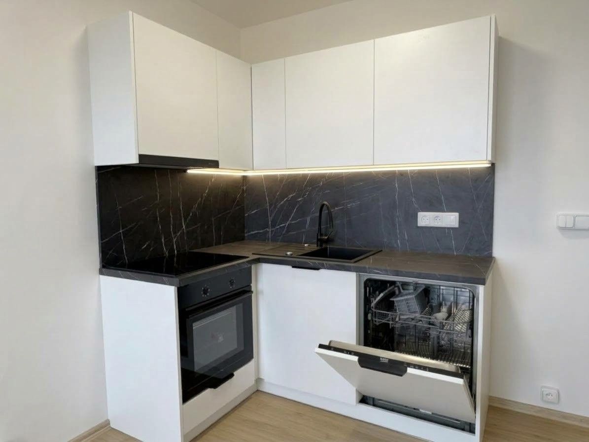 1+1, U Kamýku, Praha, 32 m² - 2