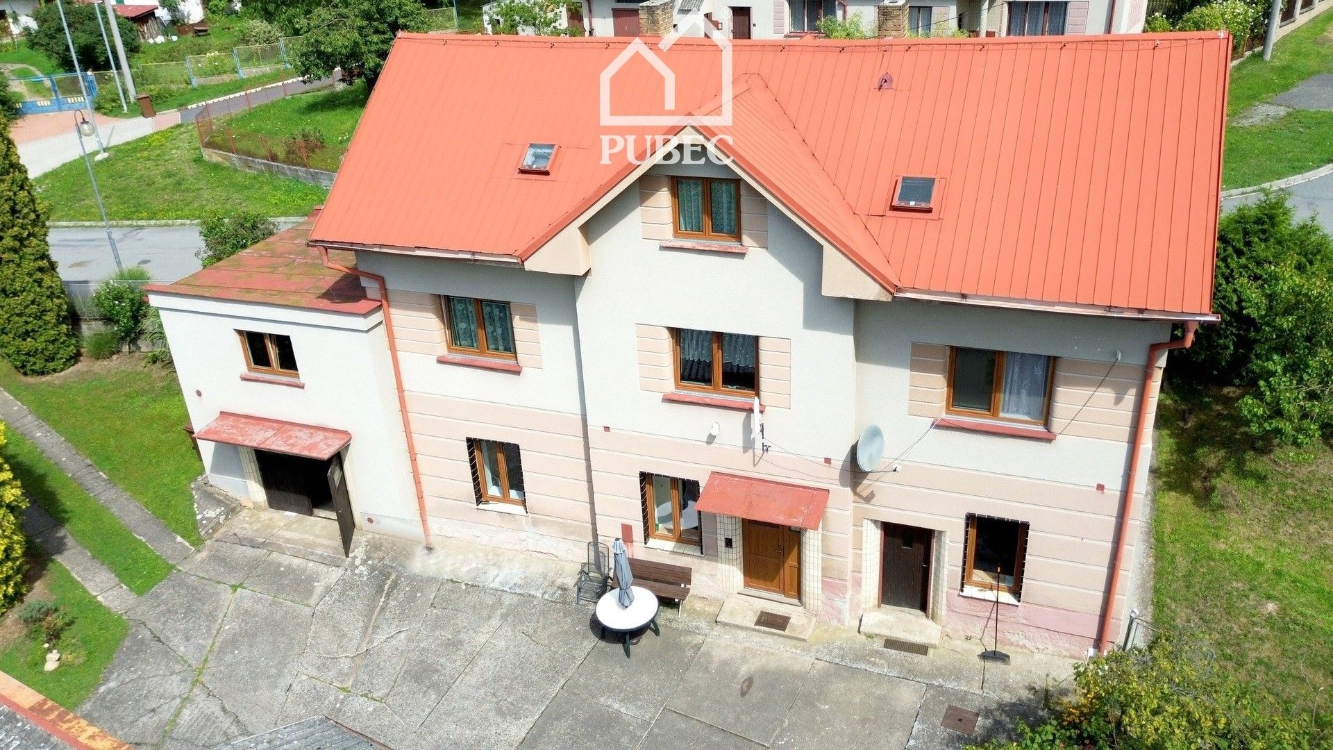 Prodej dům - Trnová, 247 m²