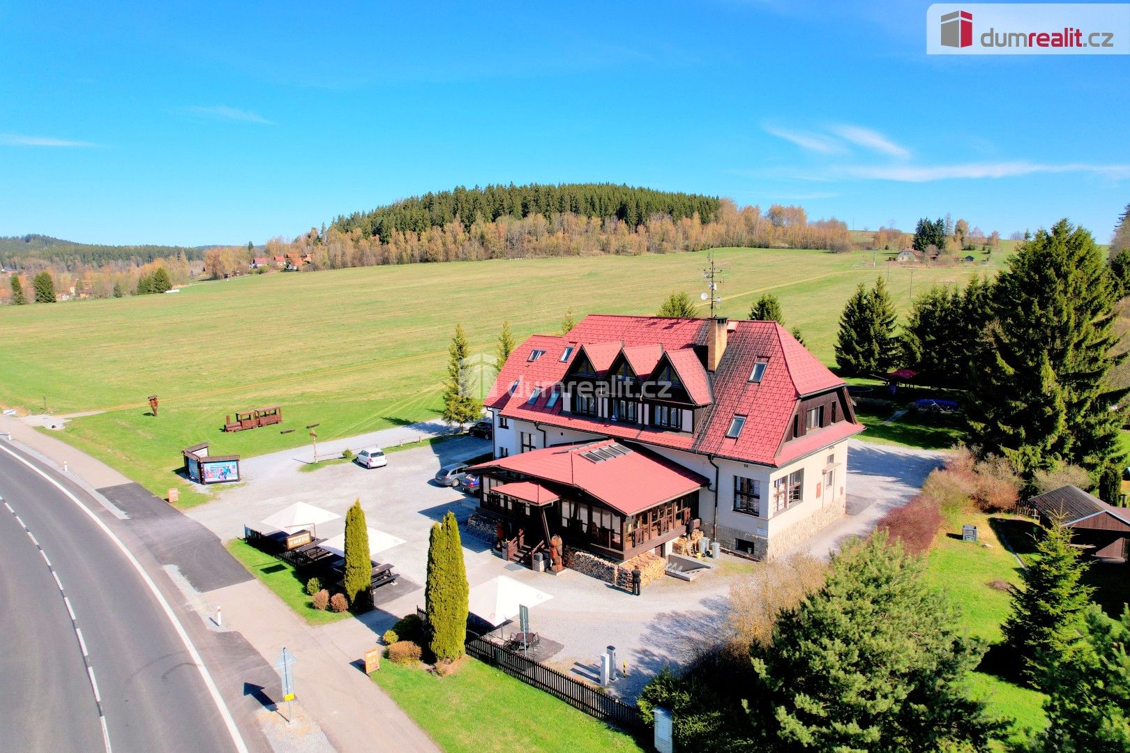 Ubytovací zařízení, 1 320 m²