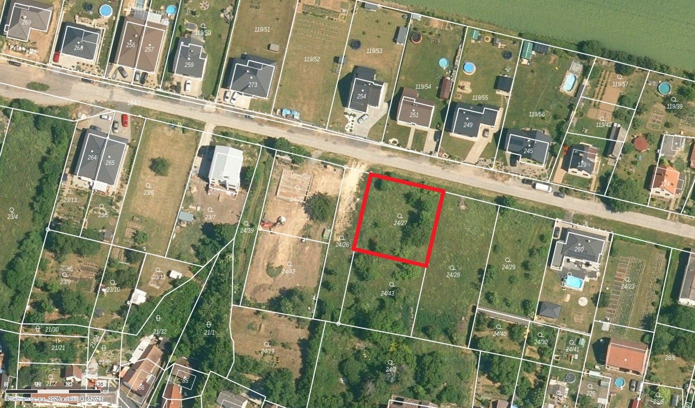 Pozemek pro bydlení, 812 m²