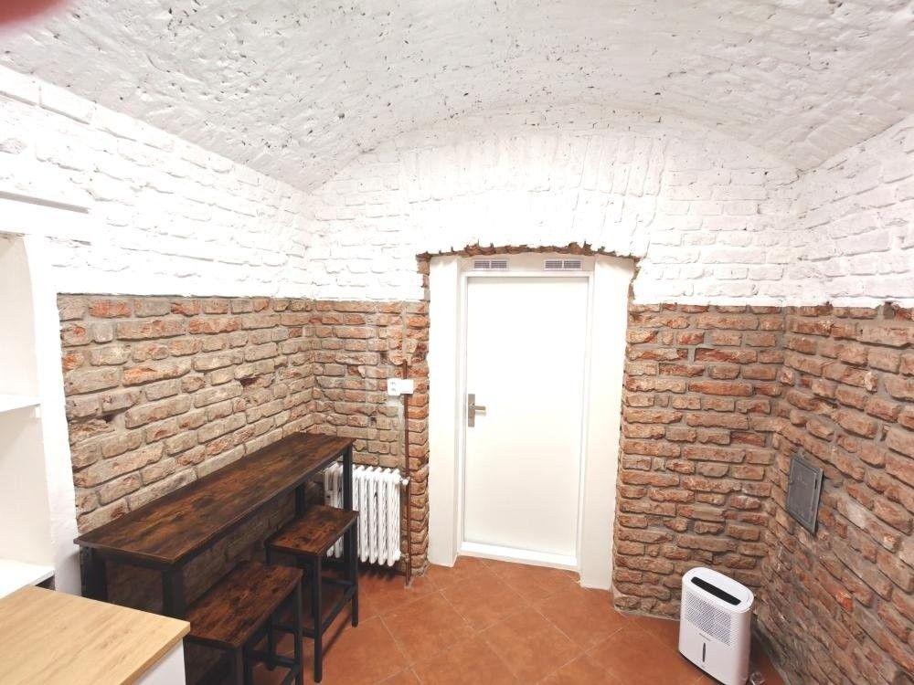 Byty, Jagellonská, Praha, 17 m² - 1