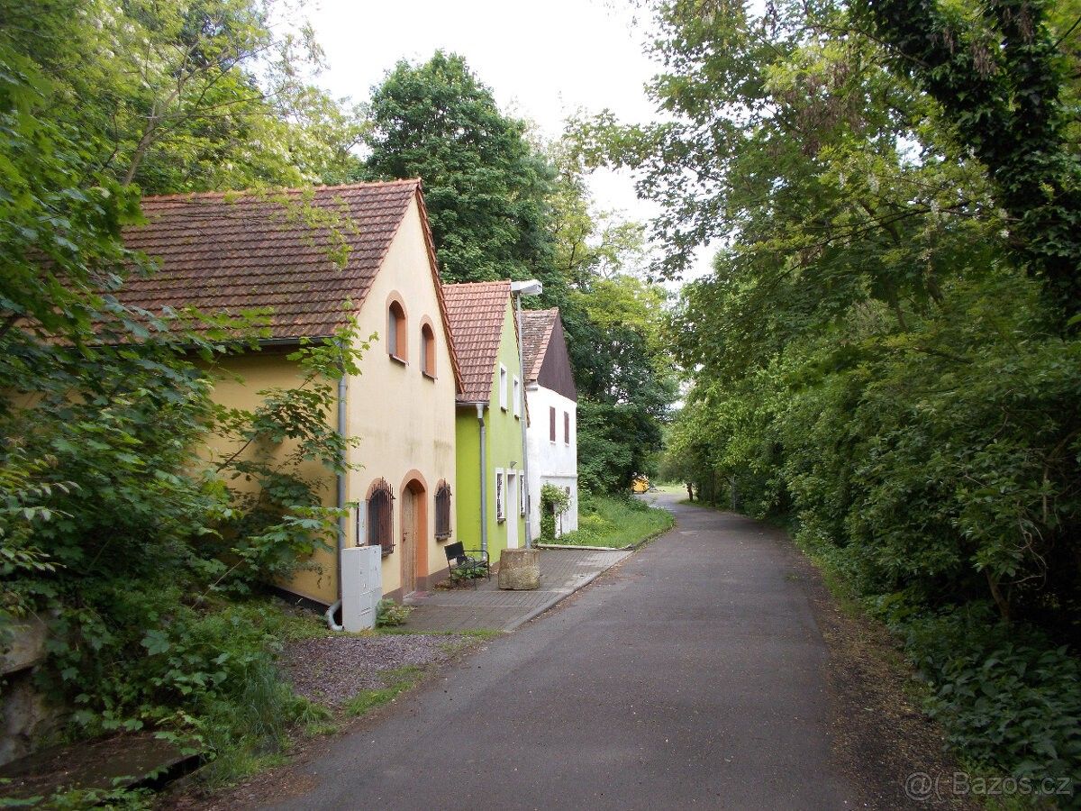 Prodej chata - Jaroslavice, 671 28