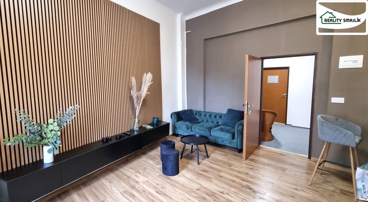 Kanceláře, Svobody 520, Cheb, 28 m² - 2