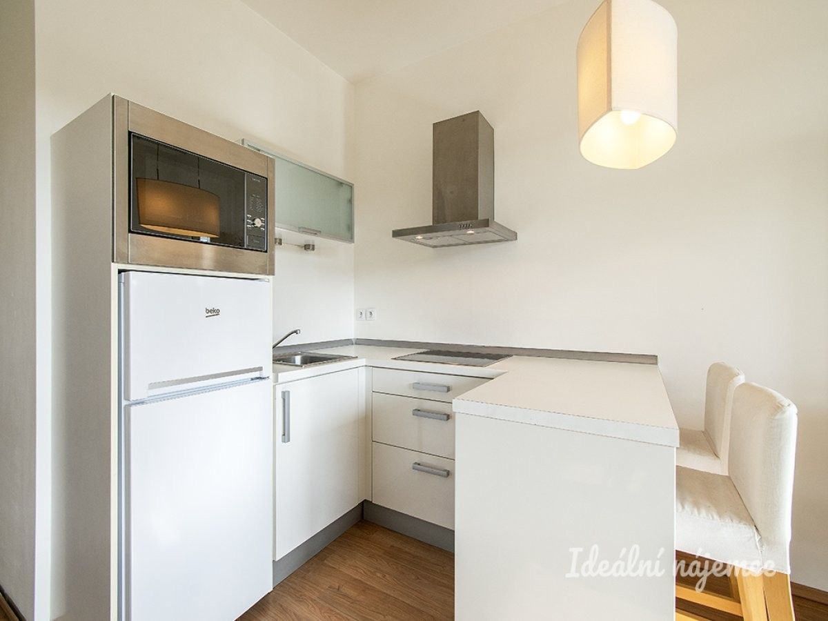 Byt 1+kk · 33 m² · Poděbradská, Praha - 4