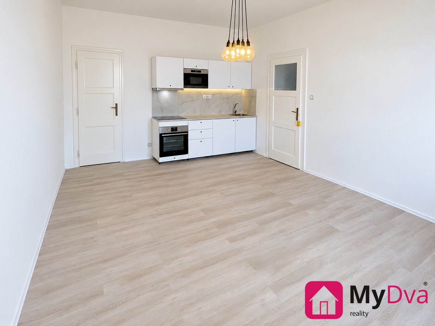 2+kk, Písecká, Praha, 55 m²