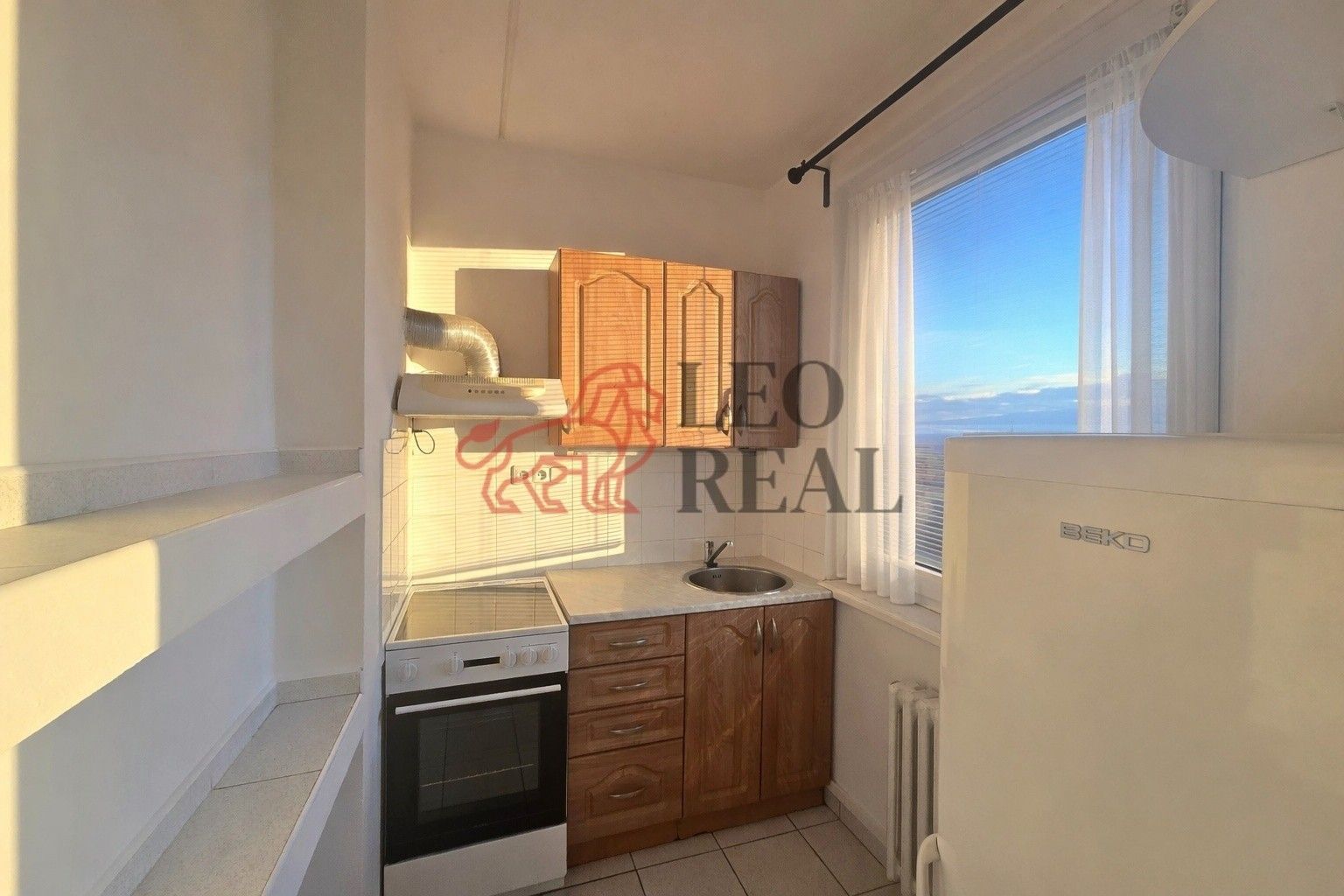 Pronájem byt 1+kk - Mazurská, Praha, 30 m²