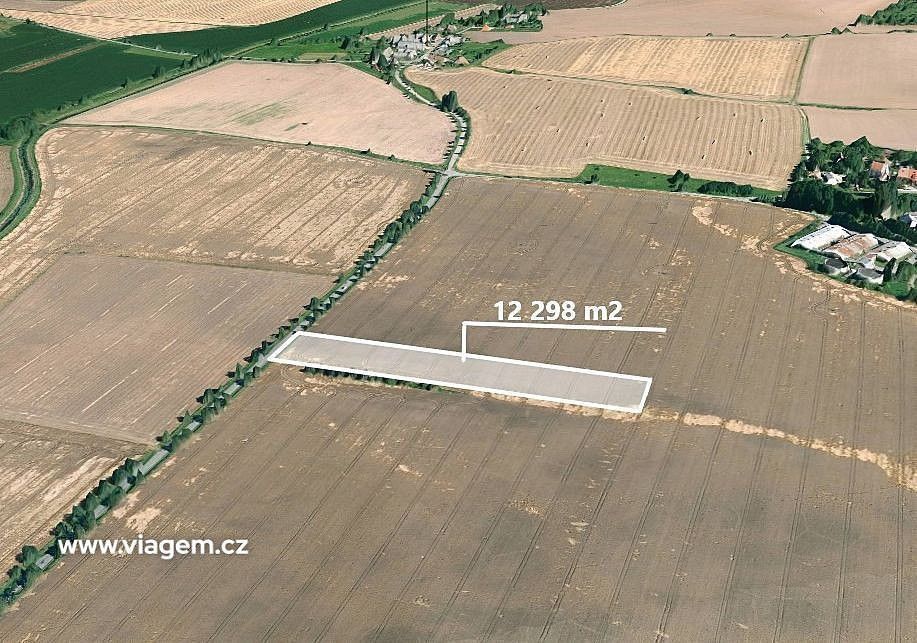 Zemědělský pozemek, 1 537 m²