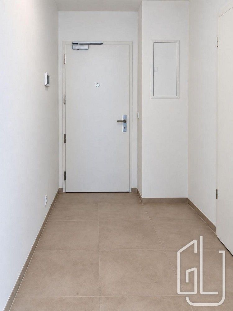 Byt 1+kk · 36 m² · Švarcova, Praha 8 - Karlín - 4