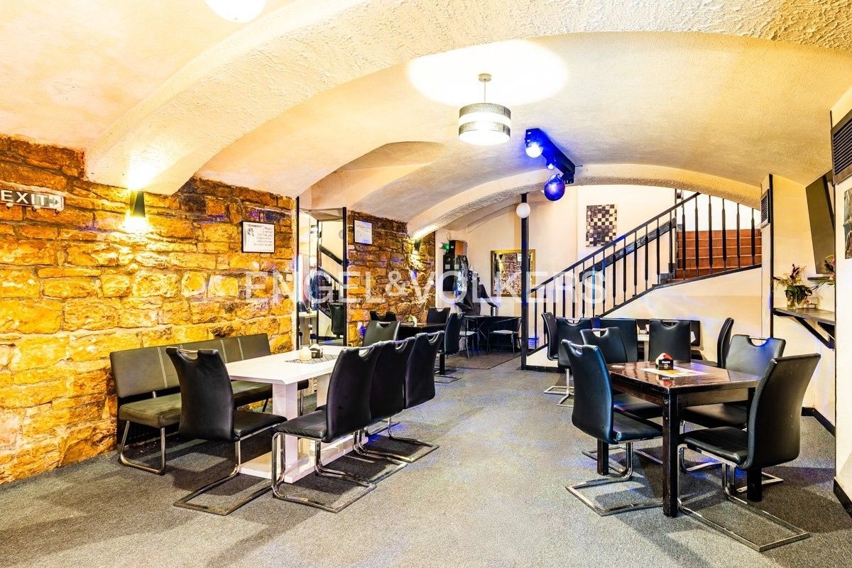 Restaurace, Karlínské náměstí 217, Praha Karlín, 200 m² - 2