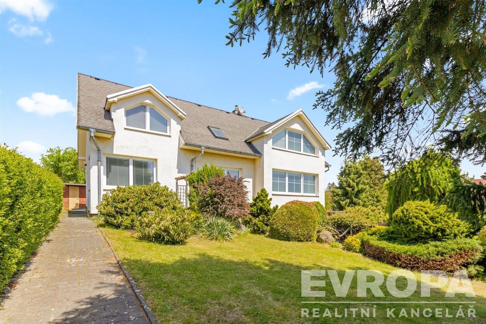 Prodej rodinný dům - Na Vyhlídce, Kamenice, 380 m²