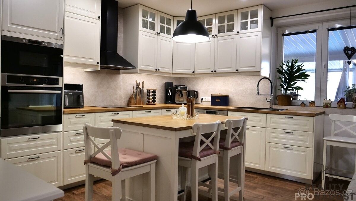 Rodinné domy, Rohatec, 696 01