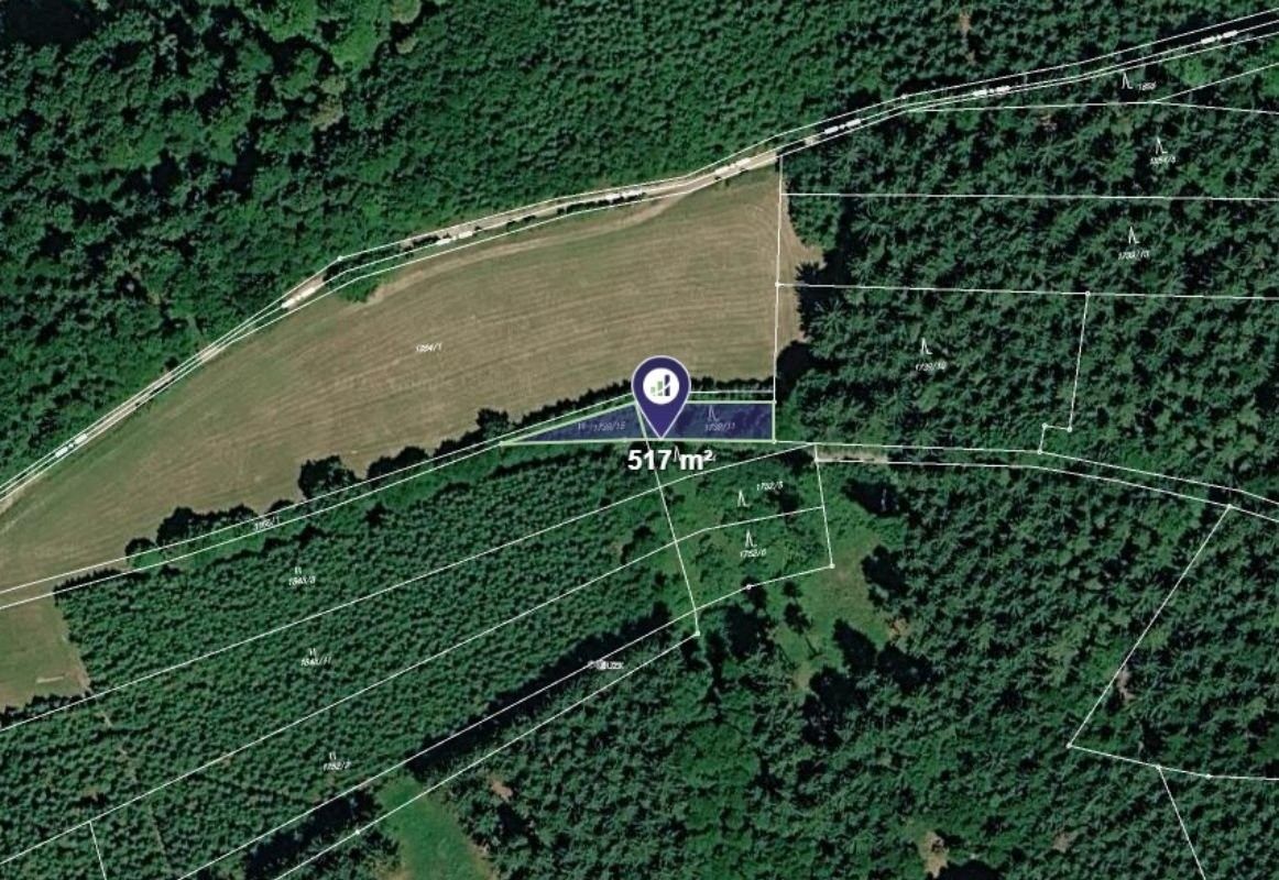 Lesy, Jasenná, 517 m² - 1