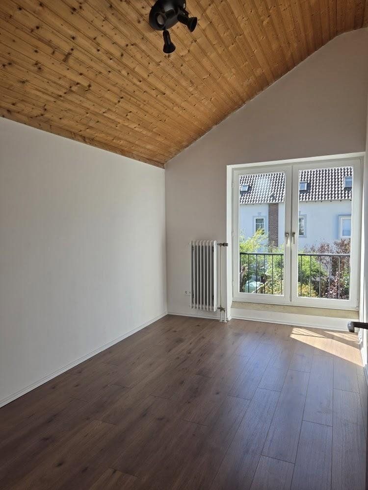 Prodej rodinný dům - Bonn Mehlem Nordrhein-Westfalen 53179, 103 m² - 5
