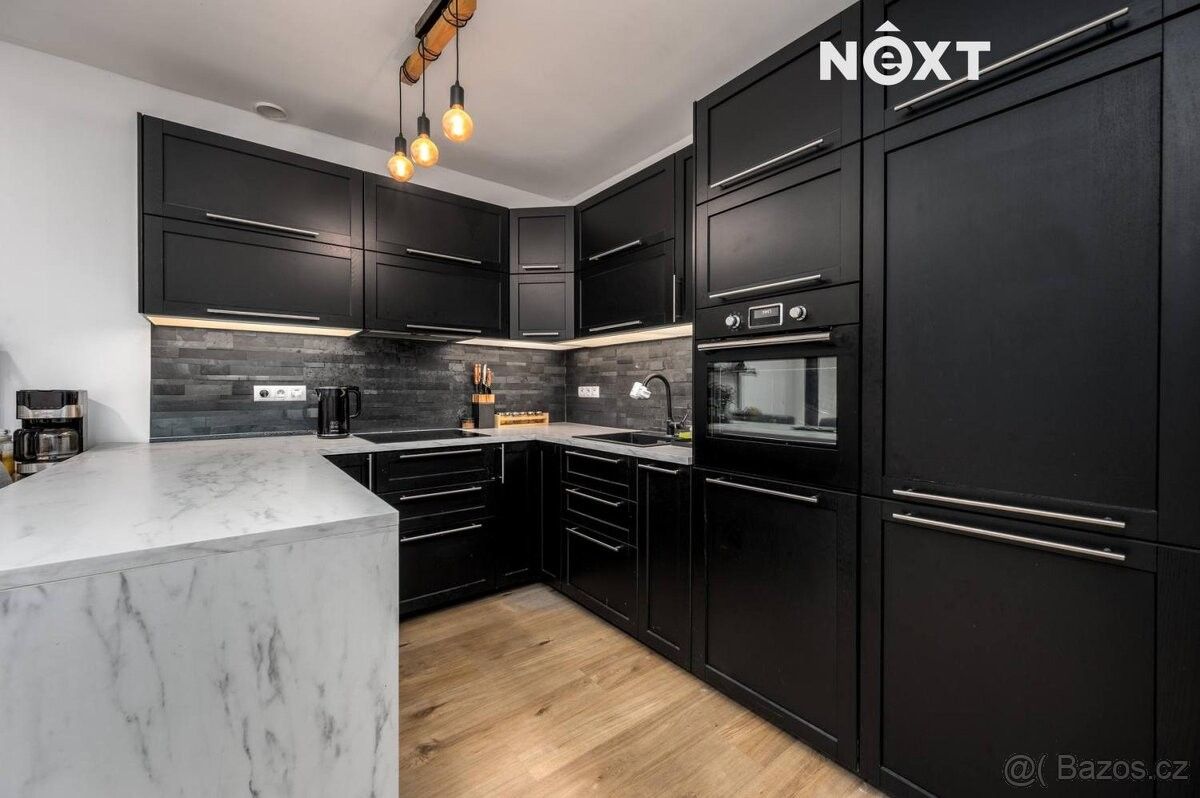 Prodej byt - Odolena Voda, 250 70