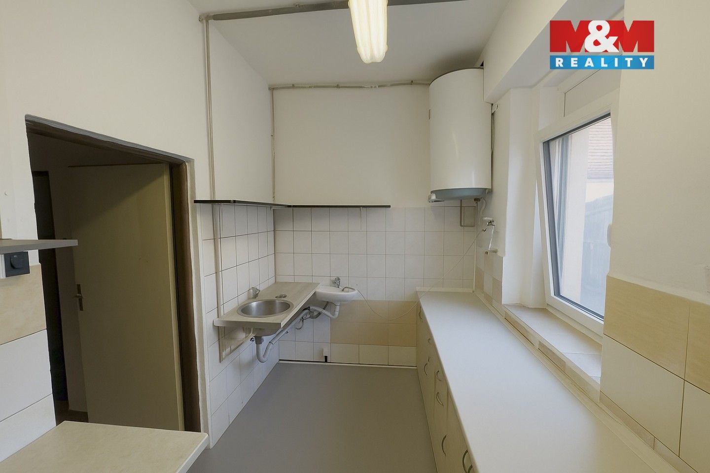 Sklad · 220 m² · Tyršovo náměstí, Hostomice - 3