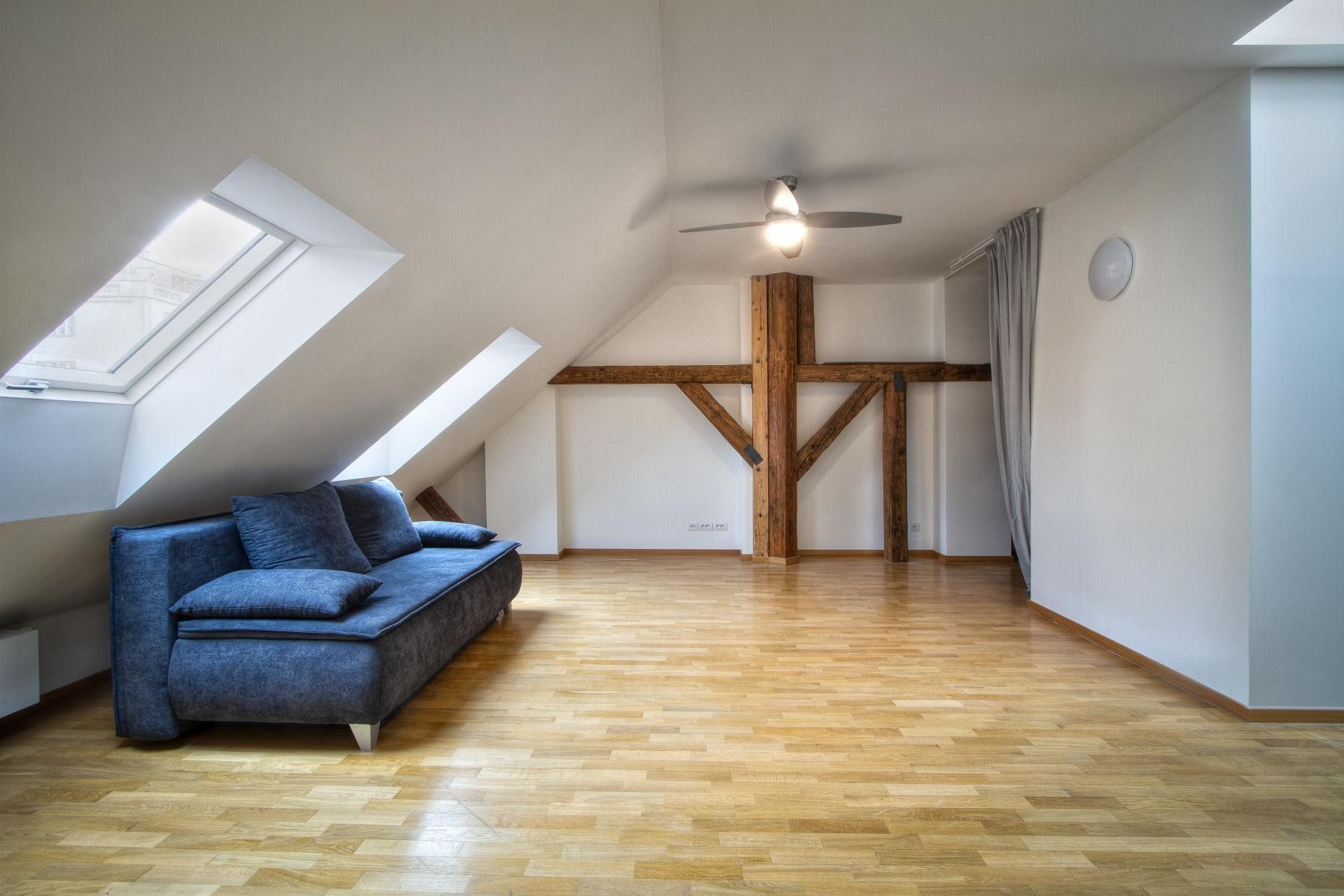 Pronájem byt 1+kk - Sokolovská, Praha, 64 m²