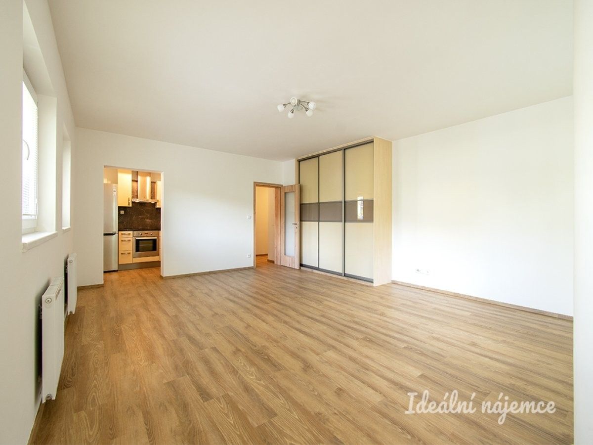 2+kk, U Zátiší, Praha, 72 m²