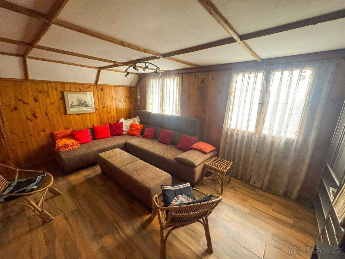 Chaty, Chvalčov, 768 72