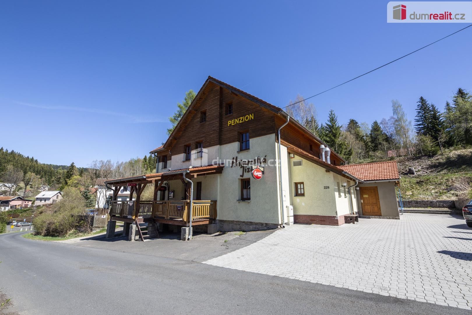 Ubytovací zařízení, 350 m²