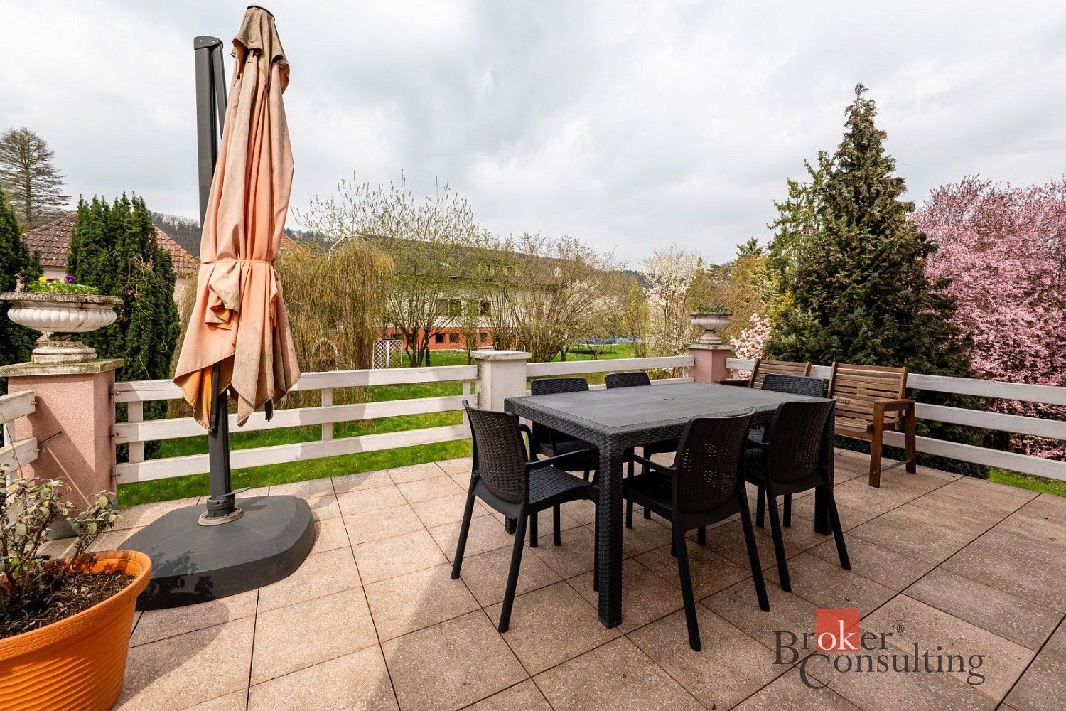 Prodej rodinný dům - Černošice, okres Praha-západ, Středočeský kraj, 283 m² - 5
