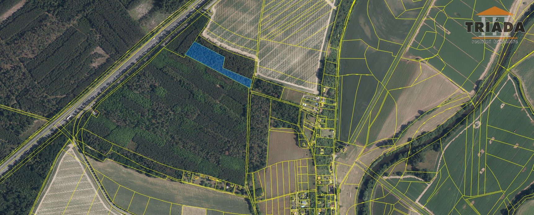 Les · 2 180 m² · Skorkov - 3