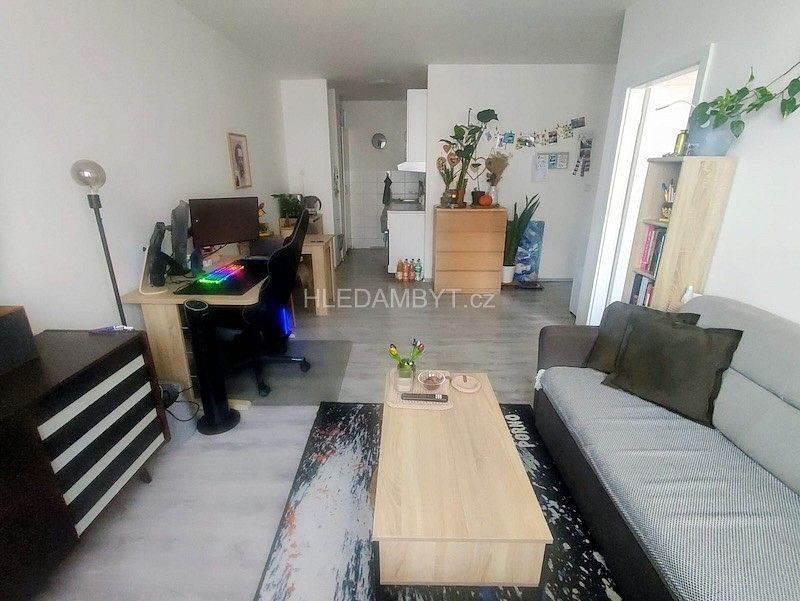 Byt 2+kk · 43 m² · Praha - Bohnice, okres Praha 8, Hlavní město Praha - 3