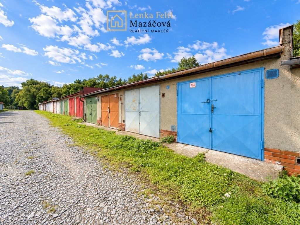 Garáže, Šternberk, 18 m² - 1