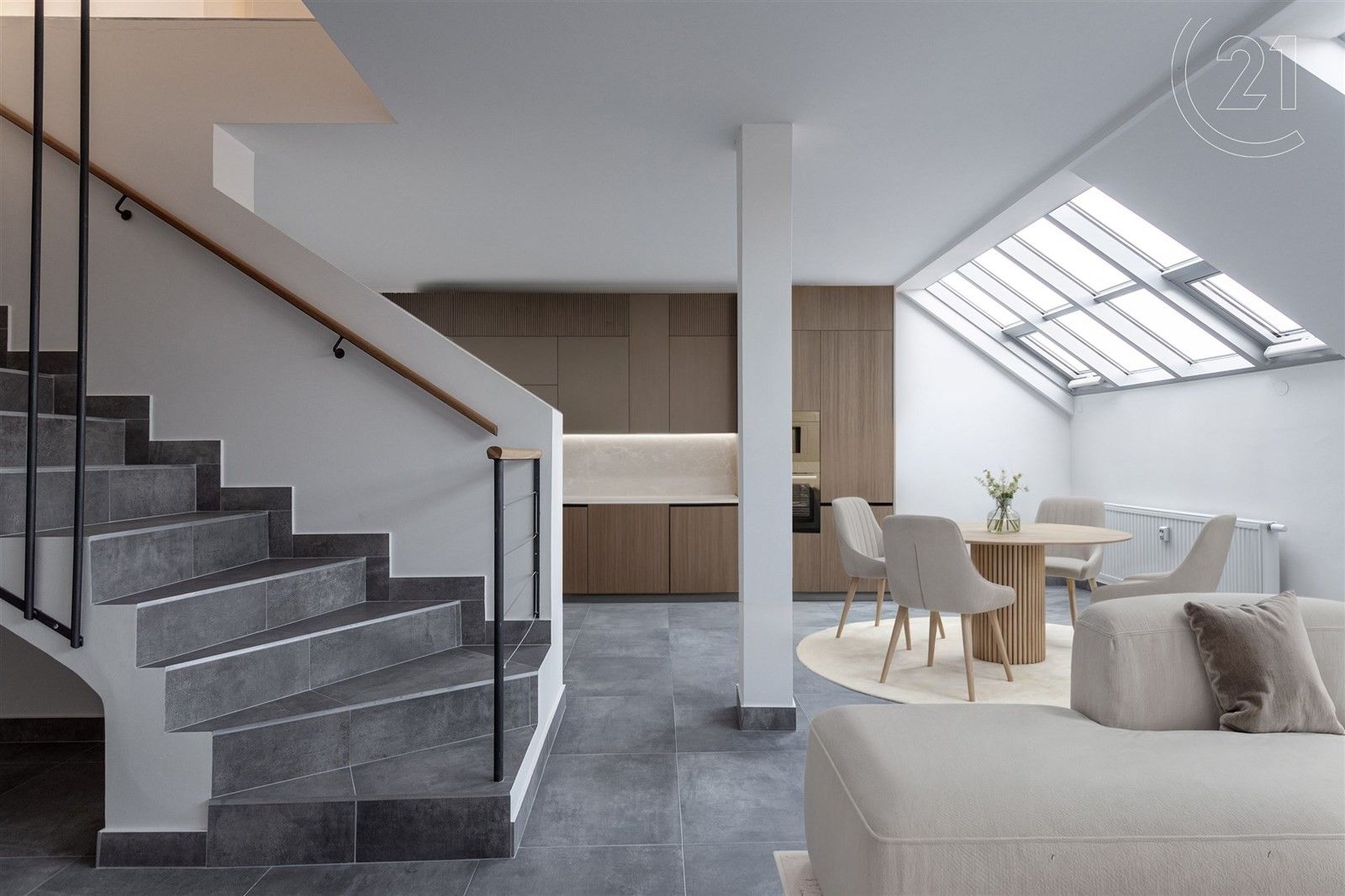 3+kk, Legerova, Praha, 108 m²