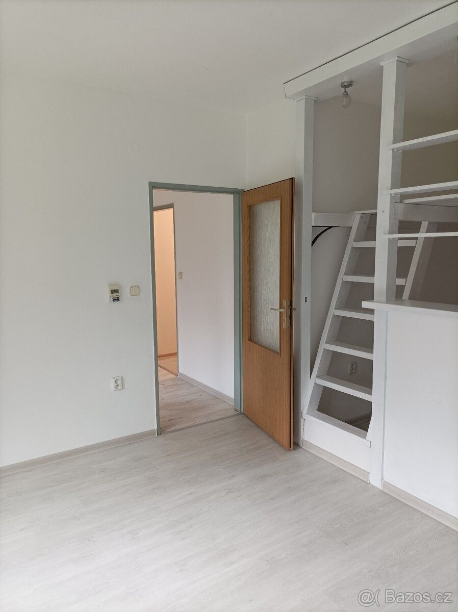 Pronájem byt - Slatiňany, 538 21