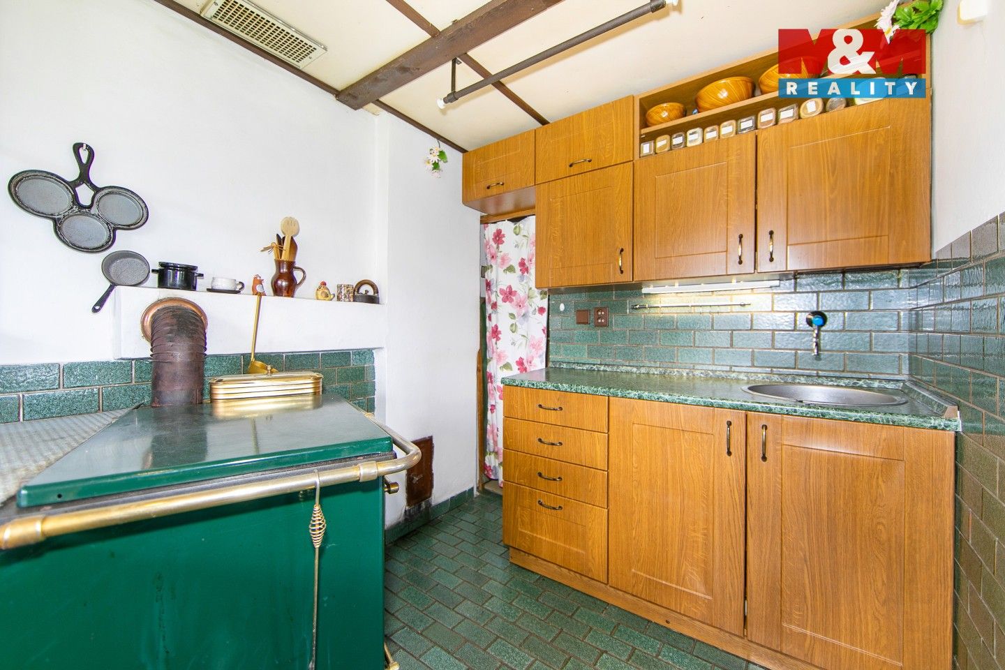 Chaty, Tajanov, Kolinec, 141 m²