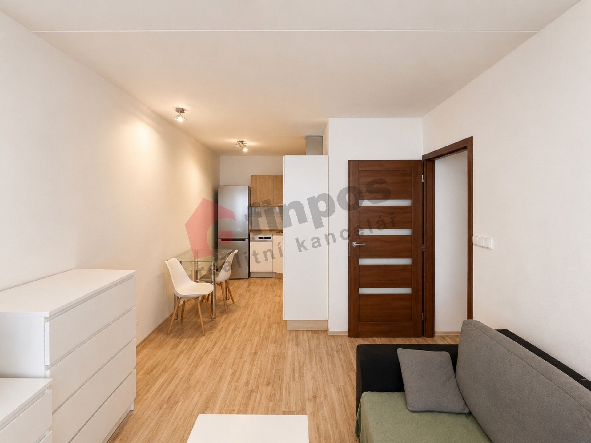 2+kk, Na růžovém poli , Kladno Kročehlavy, 41 m² - 1