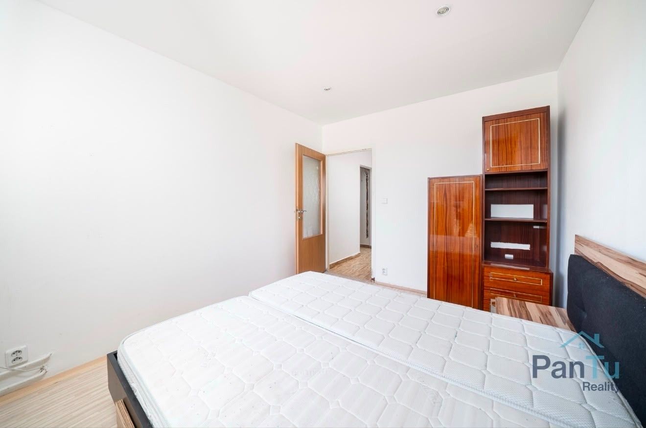 Pronájem byt 3+1 - Pražského, Praha - Hlubočepy, 62 m² - 5