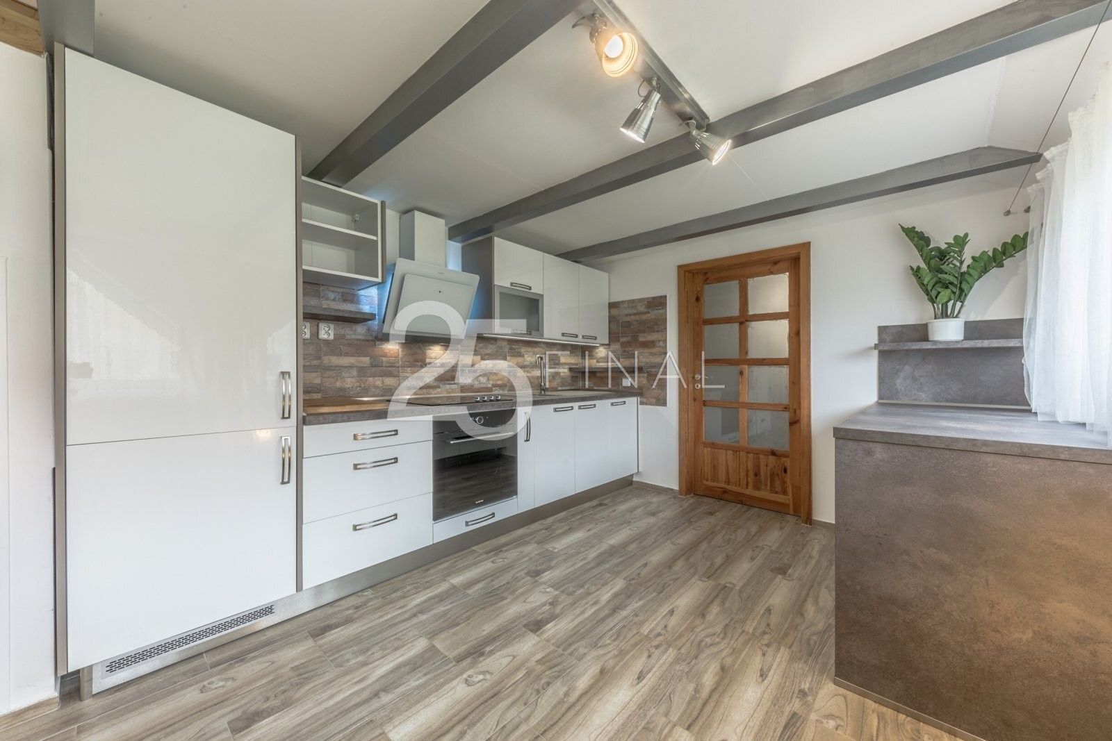 Prodej byt 3+1 - Zvířetice, Bakov nad Jizerou, 142 m²