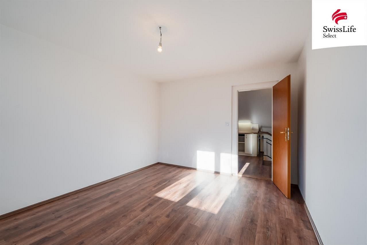 Prodej rodinný dům - Praha - Čimice, okres Praha 8, Hlavní město Praha, 196 m² - 5