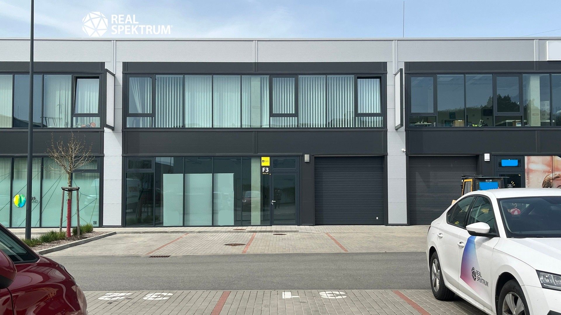 Sklady, Hradecká, Brno, 452 m²