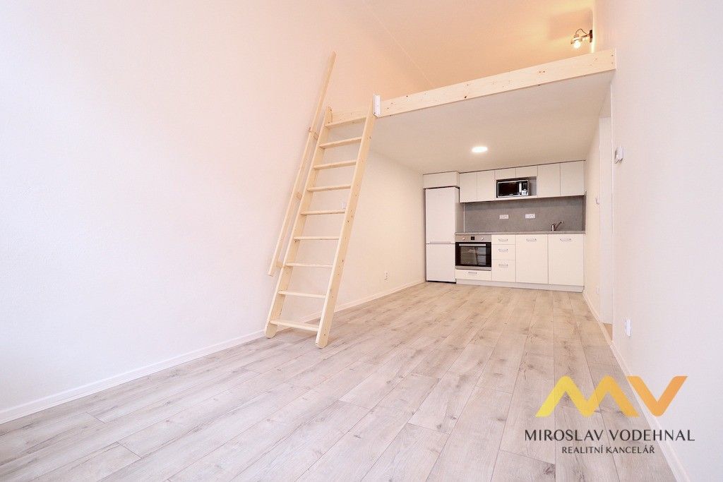 2+kk, Dlouhá, Hradec Králové, 36 m²