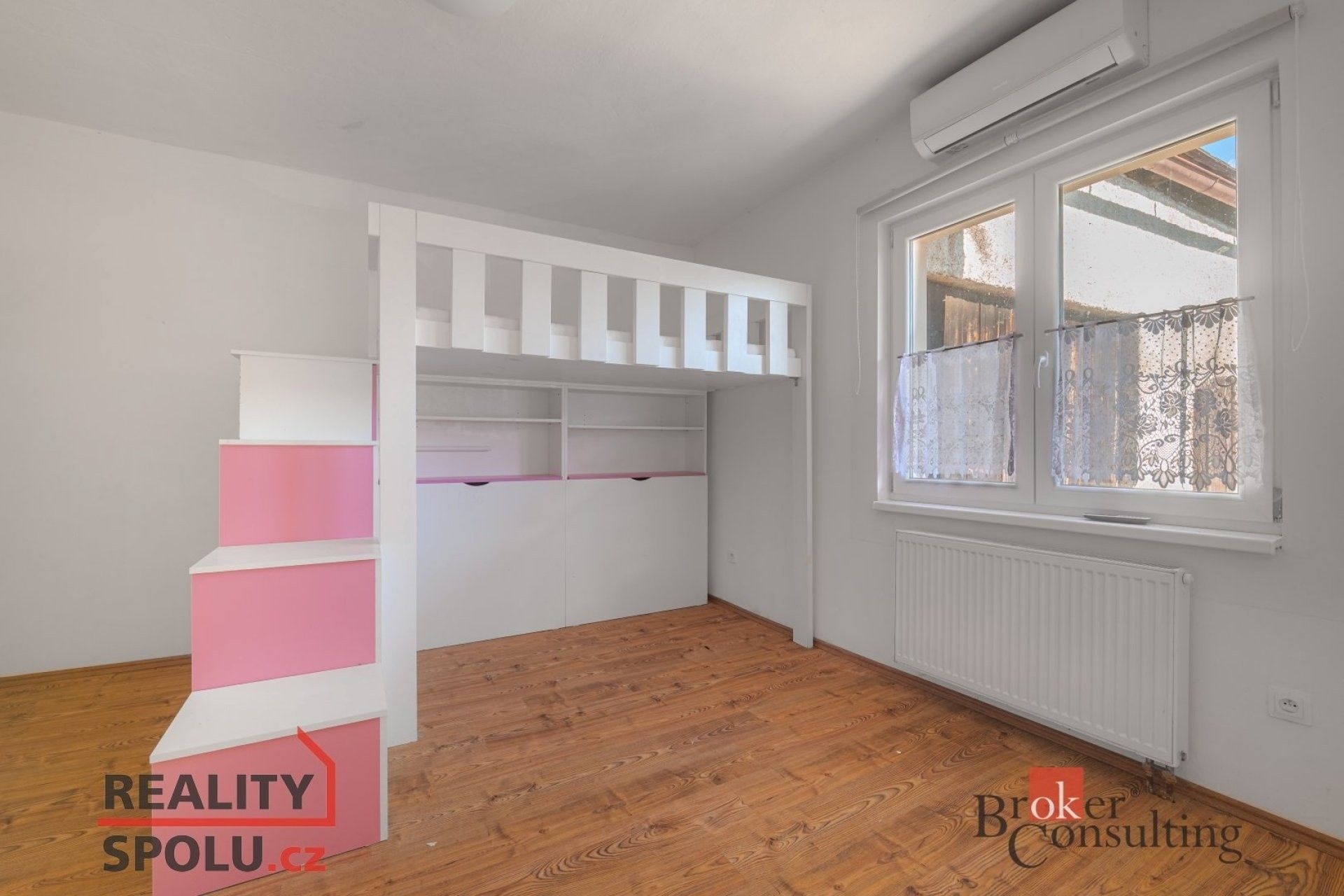 Prodej rodinný dům - Mezholezy, 181 m²