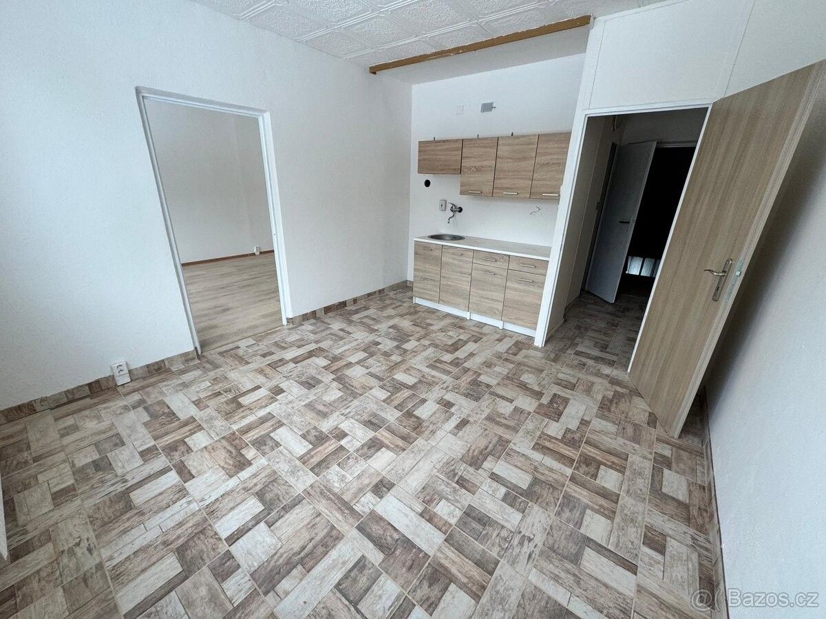 Byty, Mikulášovice, 407 79