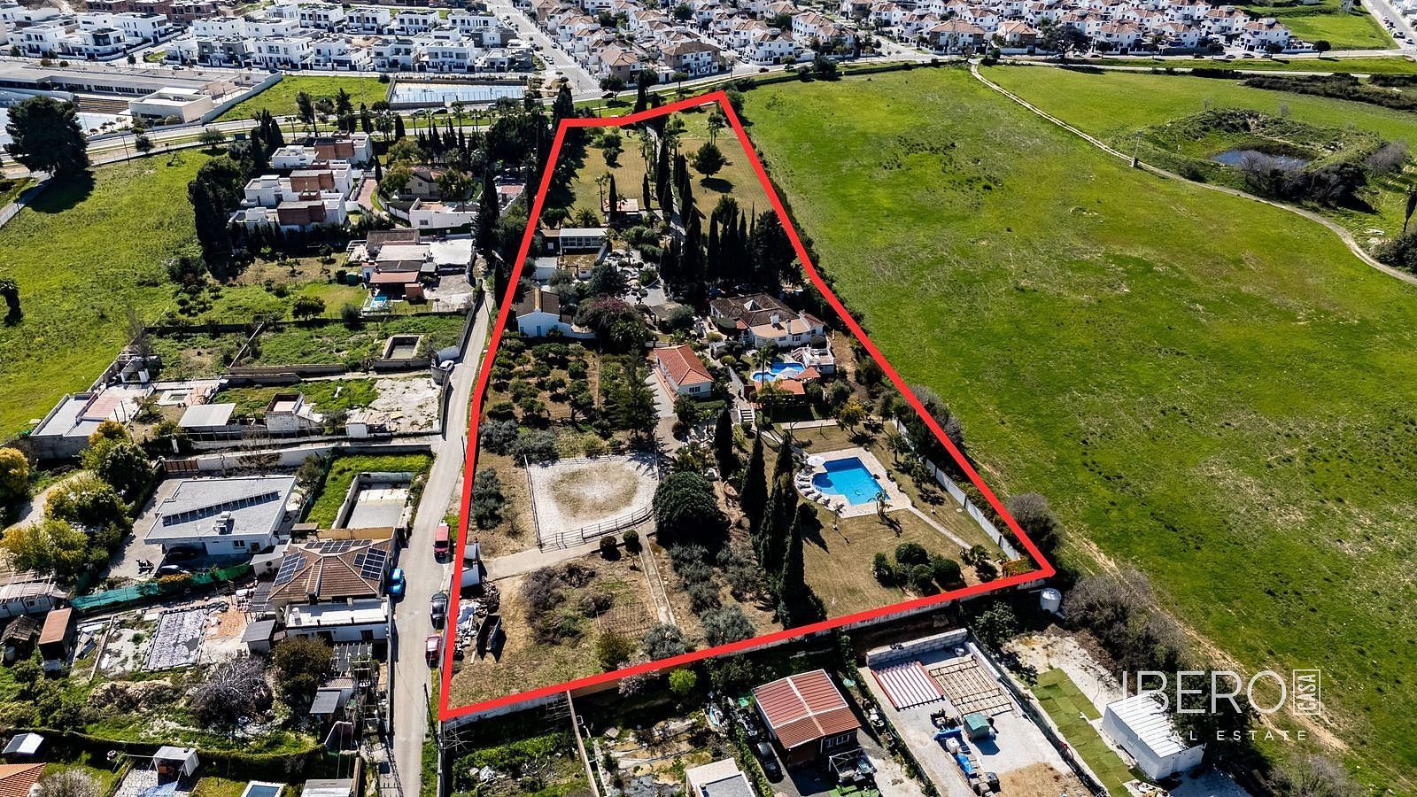Rodinný dům, 597 m²
