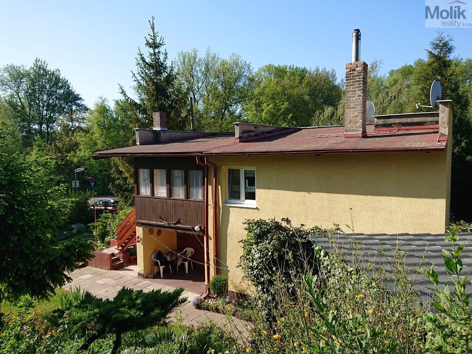 Prodej rodinný dům - Bitozeves, 67 m²