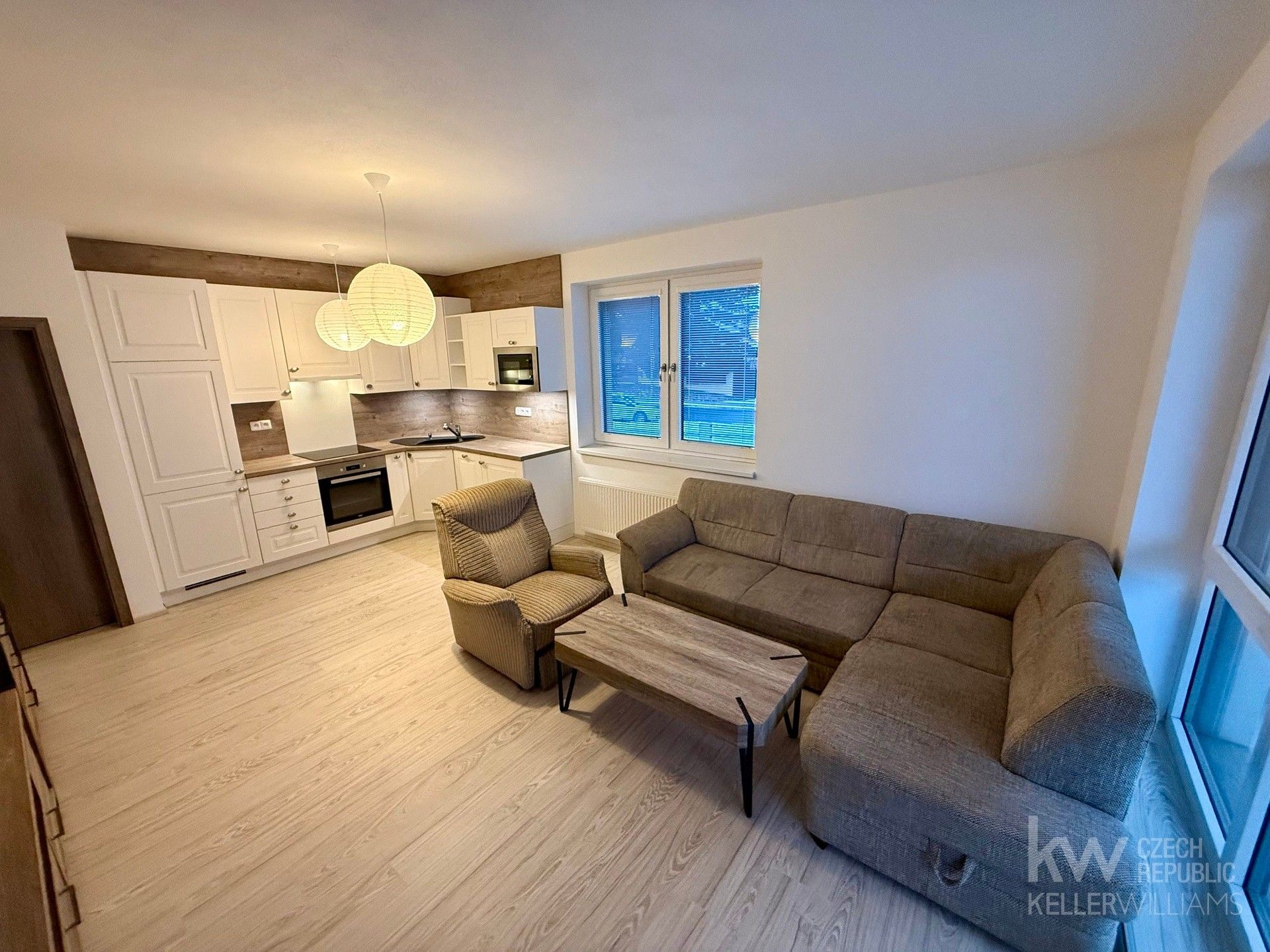 Pronájem byt 2+kk - Kotíkovská, Plzeň, 56 m²