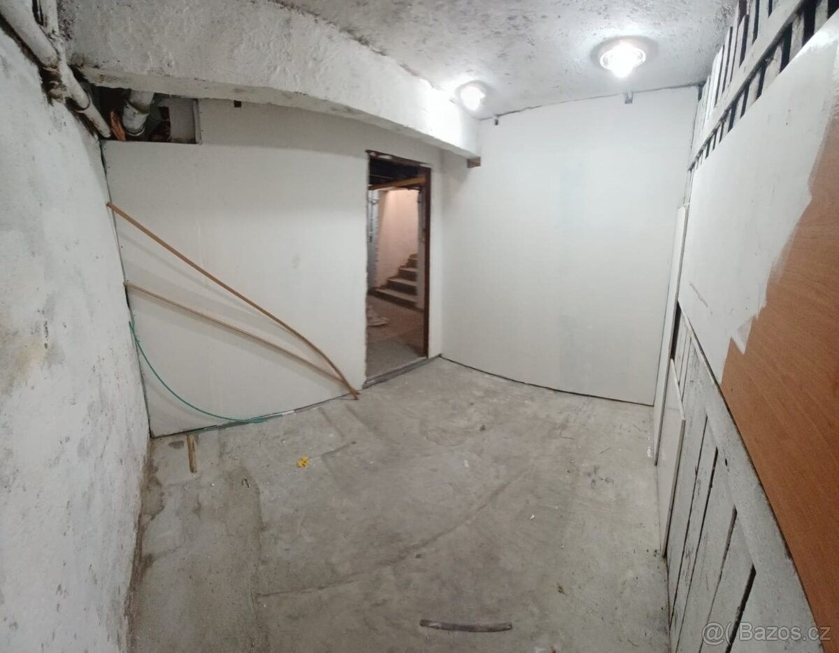 Pronájem sklad - Praha, 140 00