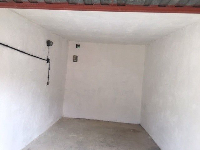 Garáže, Svratka, 592 02