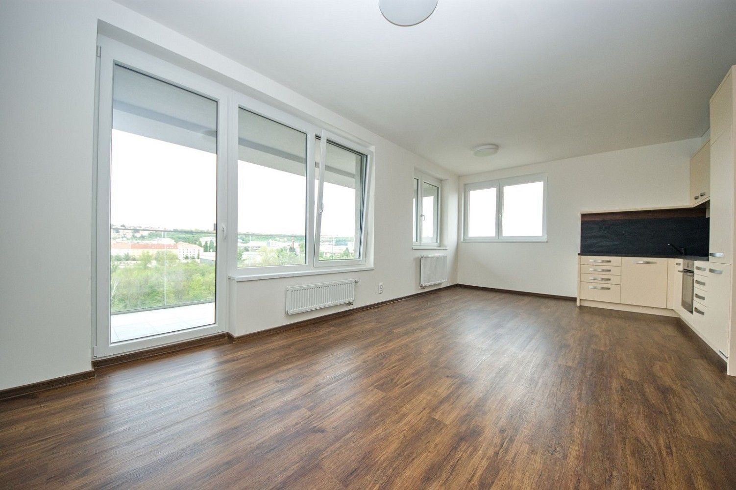 2+kk, Pod Harfou, Praha 9 - Vysočany, 58 m²