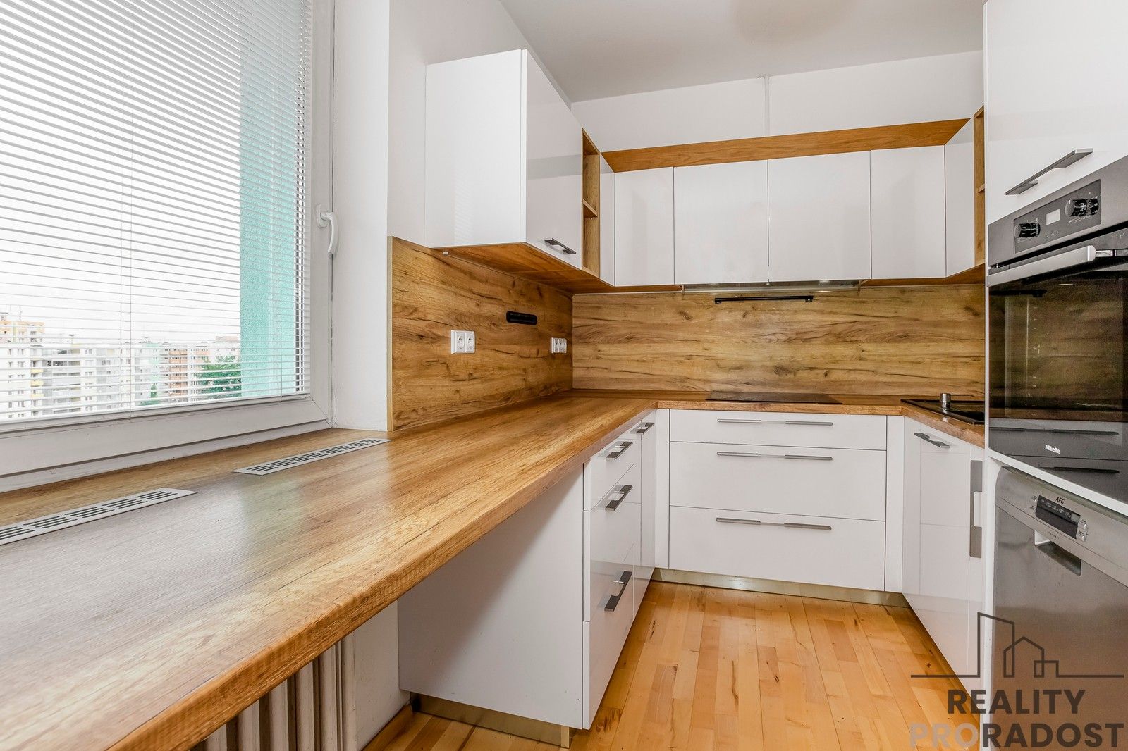 3+1, Prachatická, České Budějovice, 80 m²