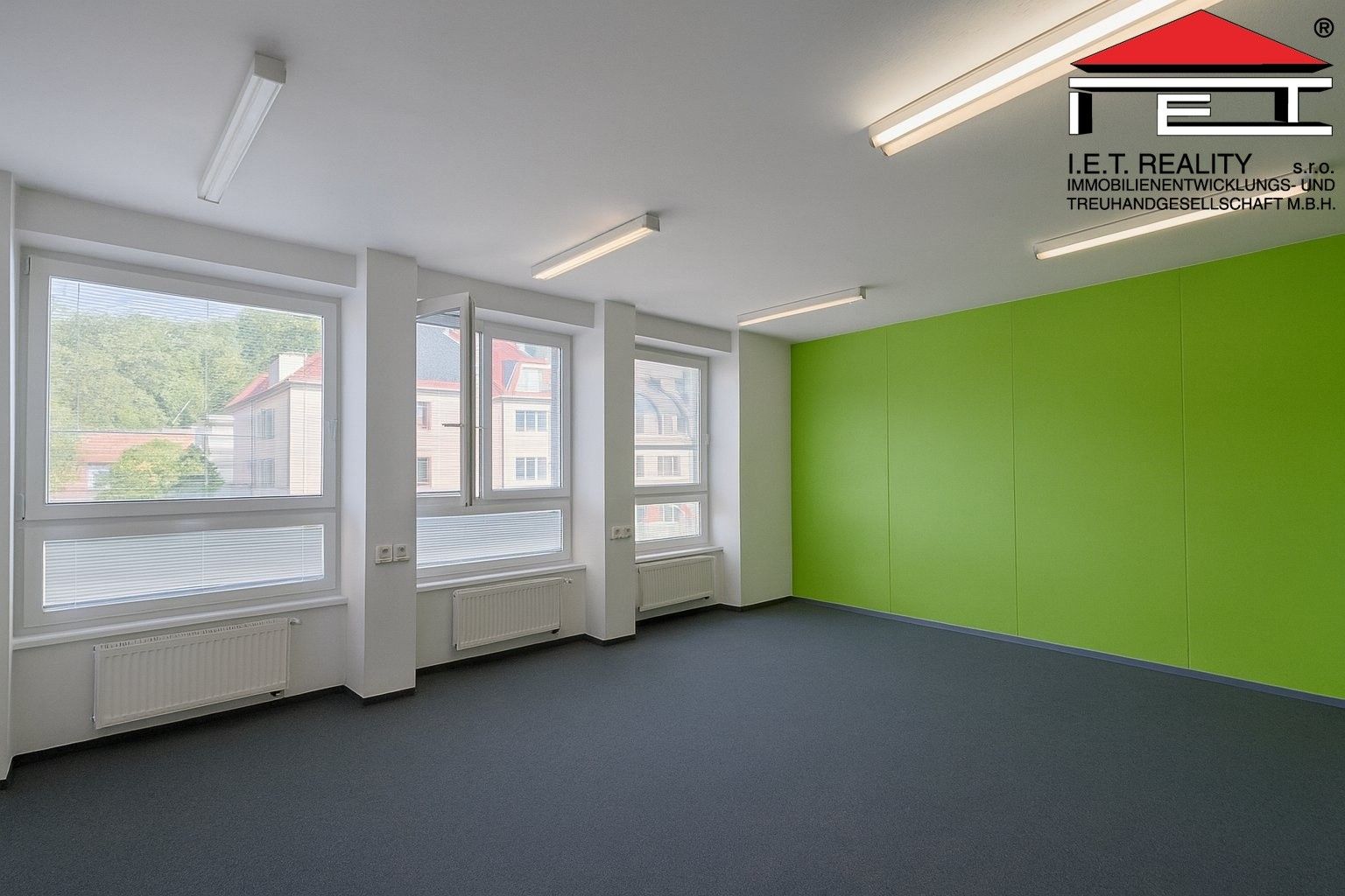 Pronájem kancelář - Kroftova, Brno, 39 m²