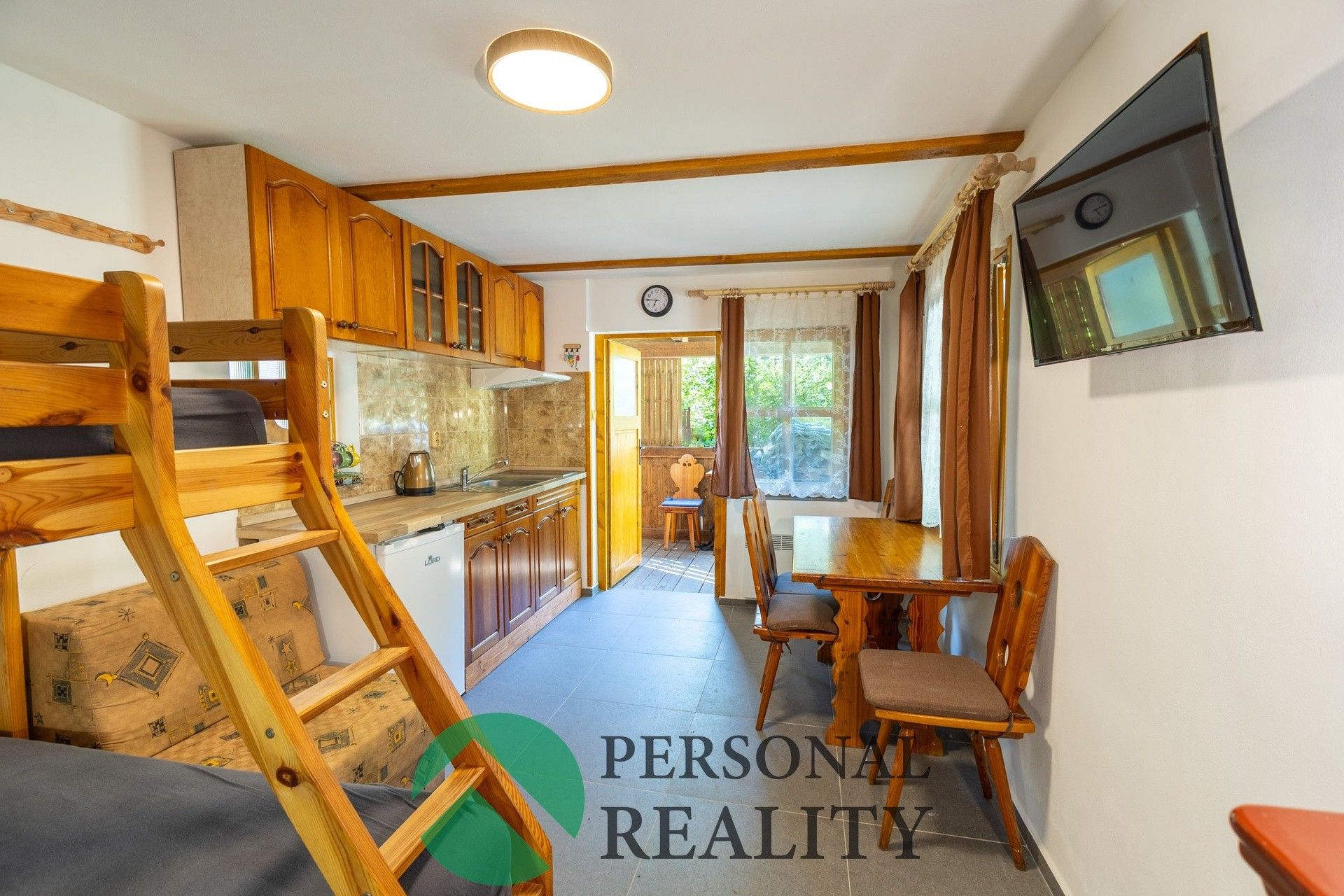 Chaty, Skryje, 23 m²